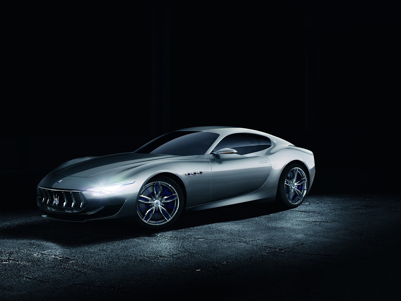 Компактный кроссовер Maserati: ждем через два год Фото 4