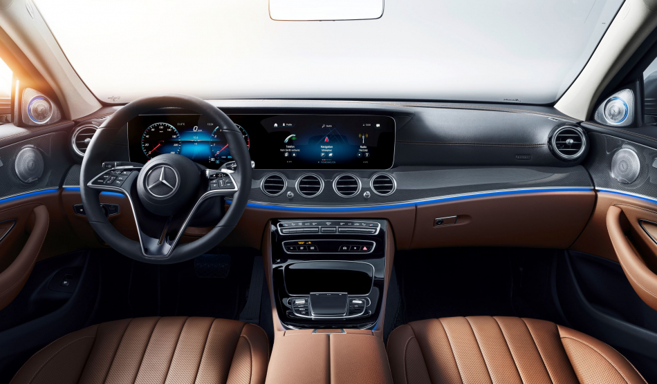 Mercedes-Benz E-Класса интерьер