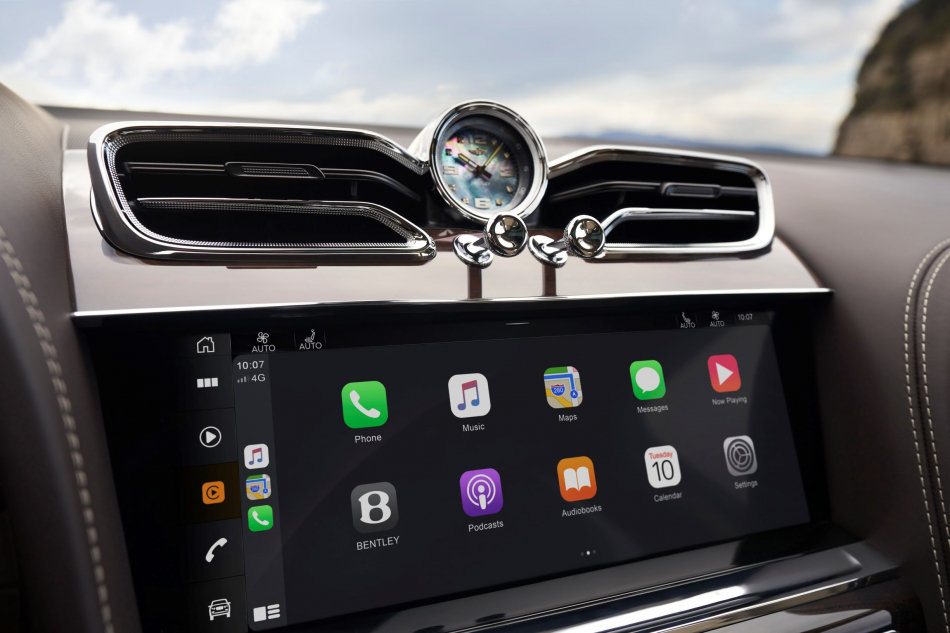новый Bentley Bentayga мультимедийный дисплей