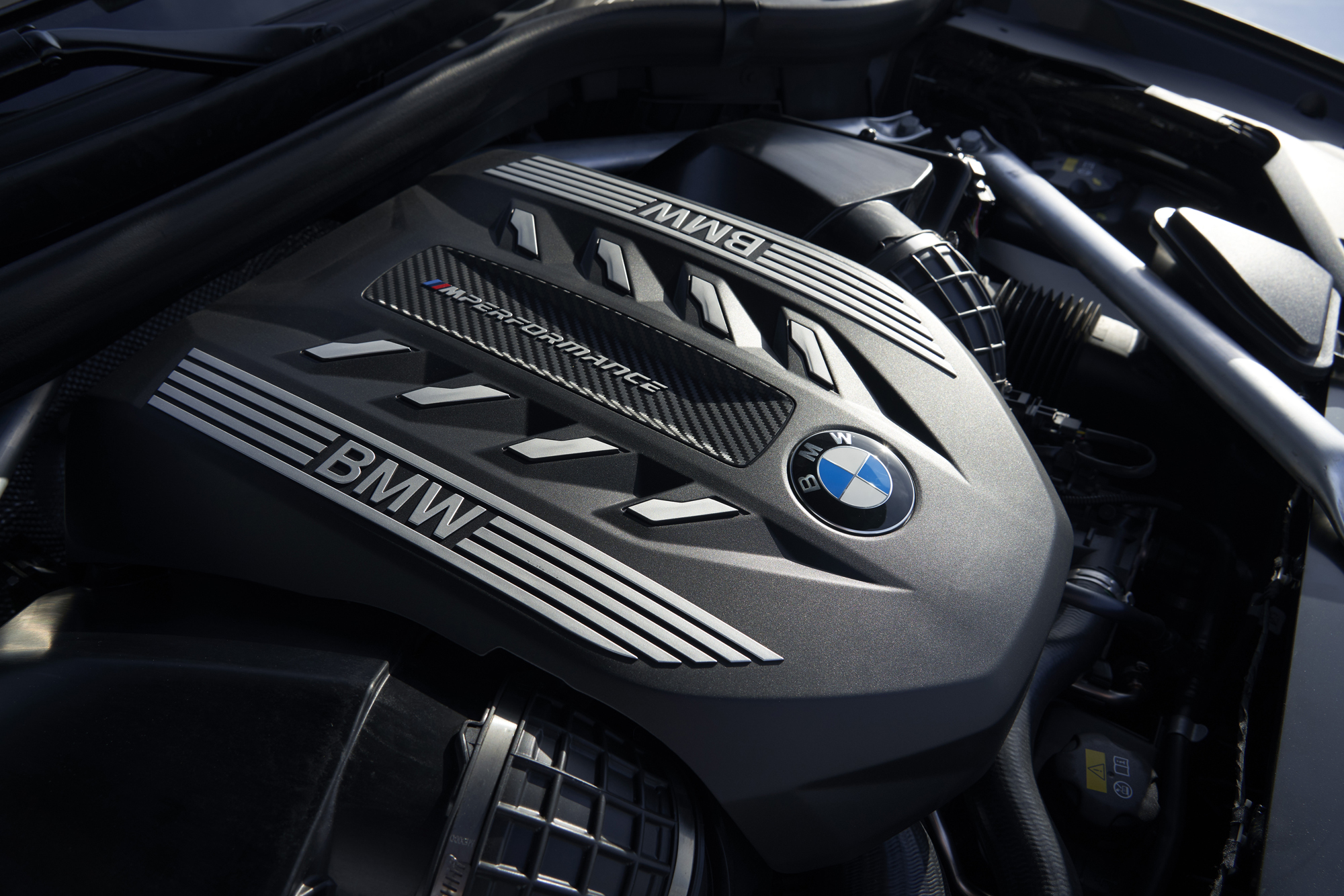 ​BMW X6: да будет свет Фото 7