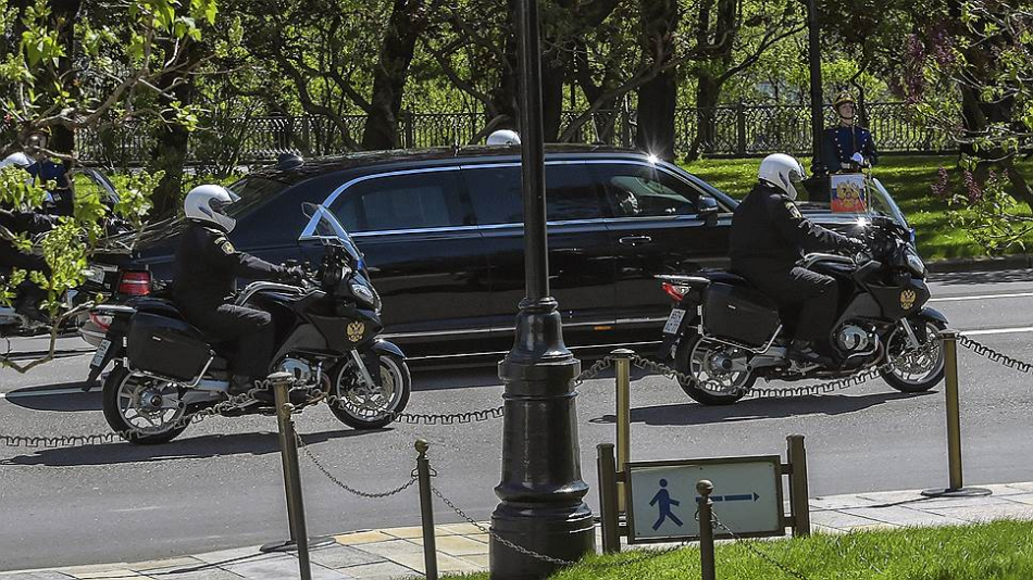 Мотоциклы Aurus сменят в кортеже BMW: названы срок Фото 2