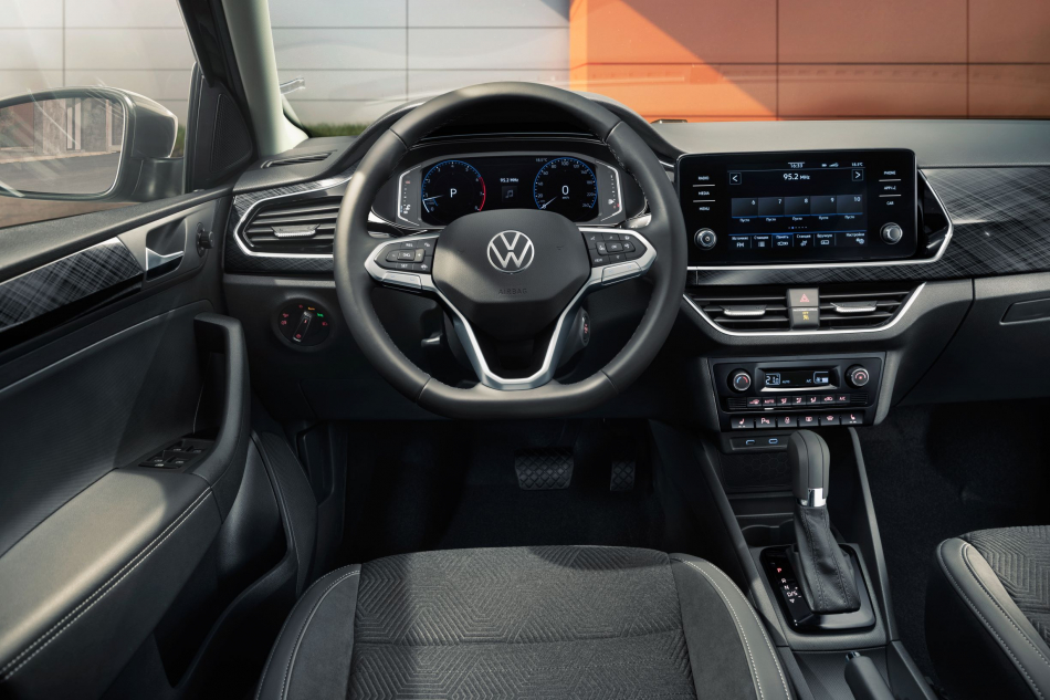 Volkswagen Polo интерьер 
