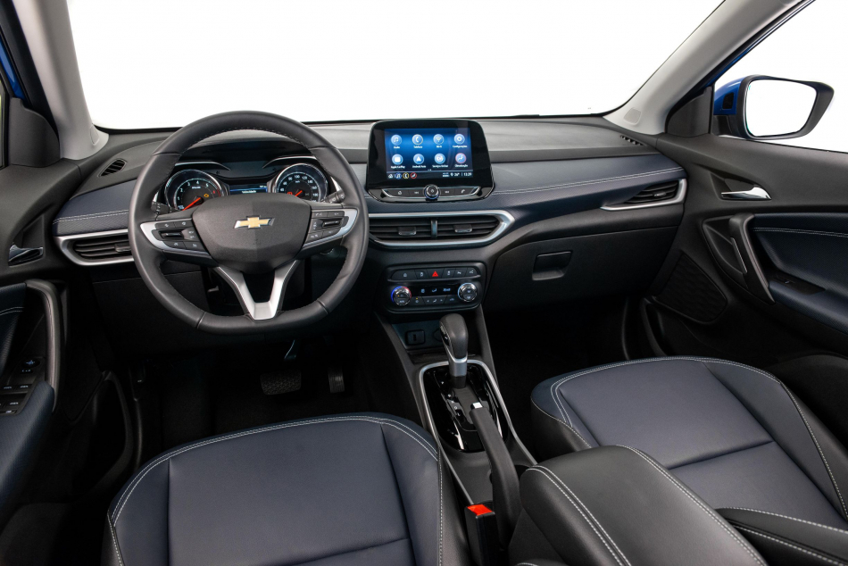 Chevrolet Tracker интерьер 