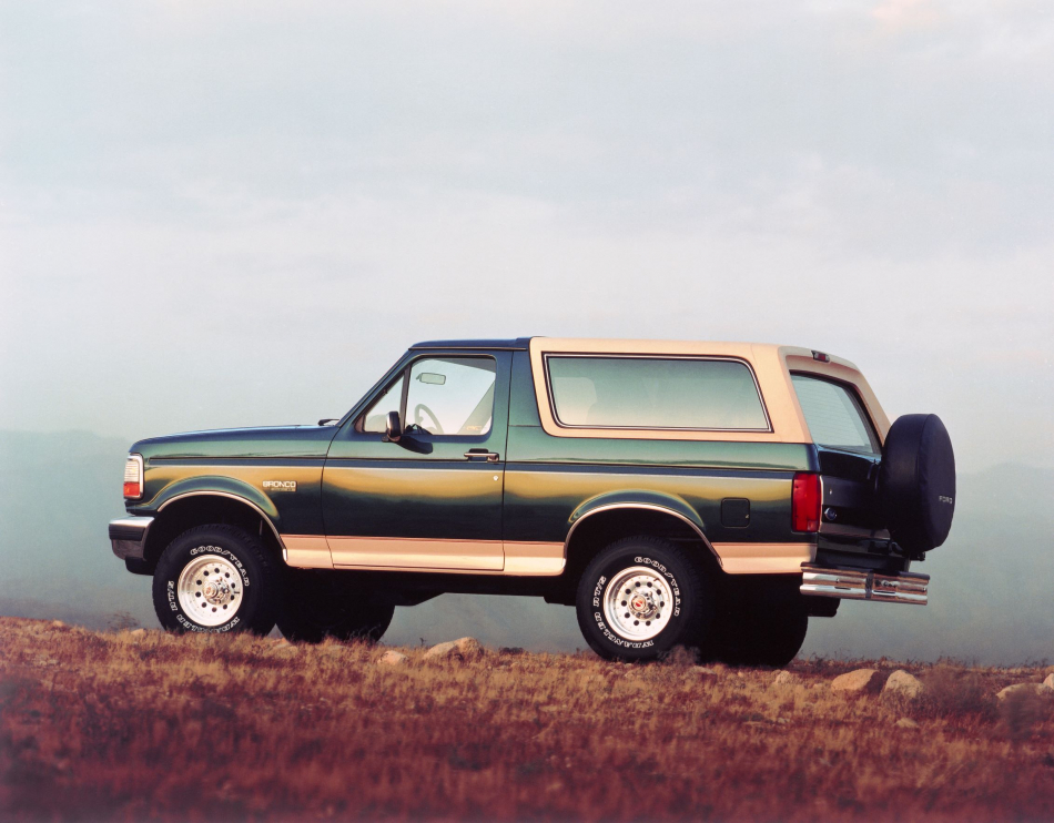 Ford Bronco четвертого поколения 1992-1996