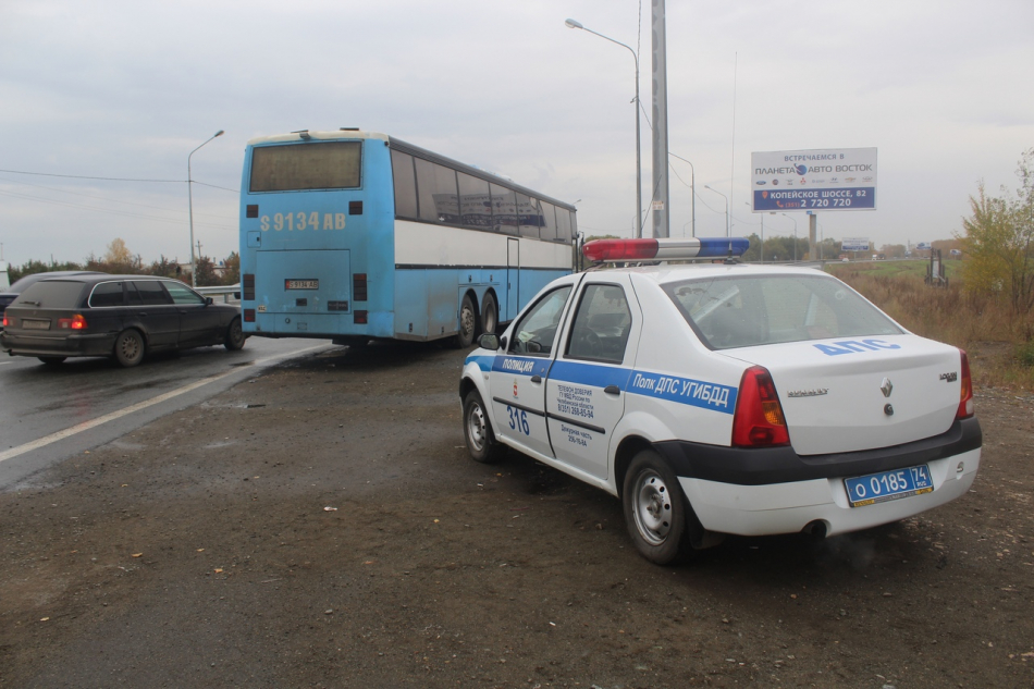 Машина на учете киргизии. Киргизская полиция машины. Пассажирские автомобили автомобили Киргизии. Киргизская полиция машина модель. Номер машины Кыргызстан.